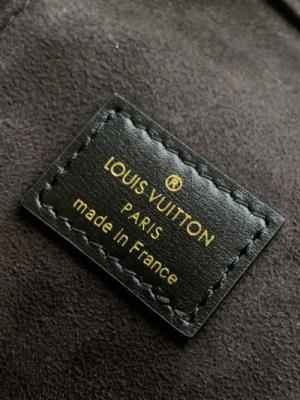 wholesale quality louis vuitton m47125 vanity chain pouch